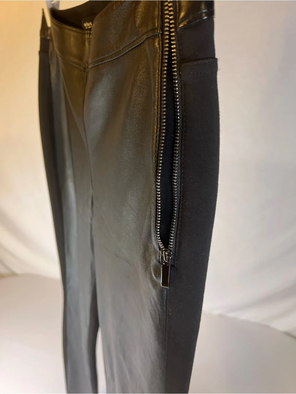 White House Black Market skinny leg